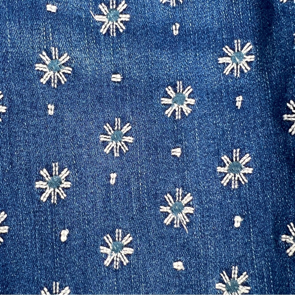 ANTHROPOLOGIE / PILCRO Daisy Embroidered Denim Crop Jeans - Sz 25 - Picture 6 of 14